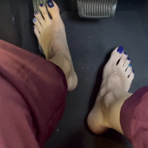Video by gorgeouslongtoes published on May 20,2023 16:44:00 - BestThots