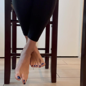 Video by gorgeouslongtoes published on May 24,2023 05:24:00 - BestThots