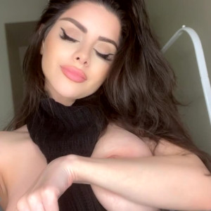 Video by jazmen00 published on April 11,2023 01:36:00 - BestThots