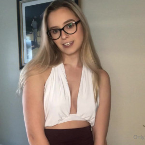 Video by giantessclips published on January 12,2024 18:07:04 - BestThots