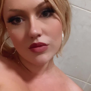 Video by chloelouisenaked published on March 8,2023 22:51:00 - BestThots