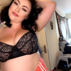 Video by chloelouisenaked published on April 10,2023 08:27:00 - BestThots