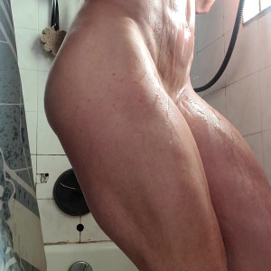 Video by musclegeisha published on April 30,2023 16:28:00 - BestThots