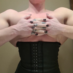Video by musclegeisha published on March 31,2023 00:08:00 - BestThots