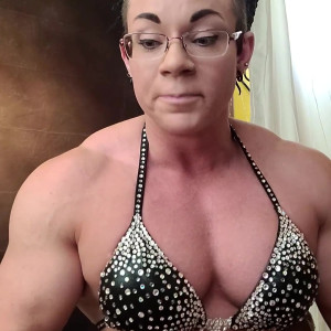 Video by musclegeisha published on July 9,2023 11:35:00 - BestThots