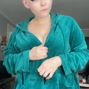 Video by sooobunny published on August 19,2023 03:38:57 - BestThots