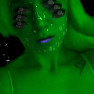Video by hollygraphixxx published on March 5,2023 15:07:00 - BestThots