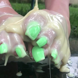 Video by goddessmiia published on June 19,2023 08:17:00 - BestThots