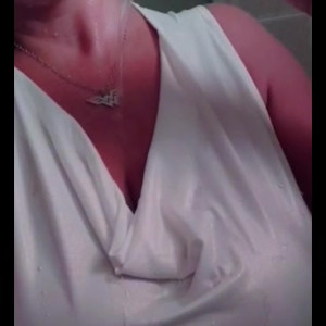 Video by meninaveneno75 published on July 17,2023 20:05:00 - BestThots