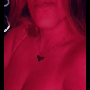 Video by meninaveneno75 published on April 16,2023 00:33:00 - BestThots