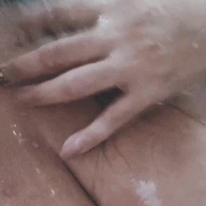 Video by meninaveneno75 published on June 9,2023 18:39:00 - BestThots