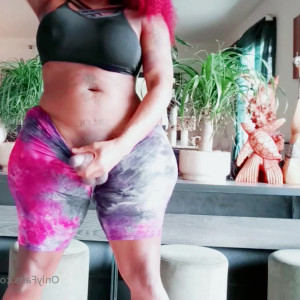 Video by mizzbeethebody published on July 20,2023 01:15:00 - BestThots