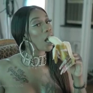 Video by mizzbeethebody published on April 22,2023 07:07:00 - BestThots