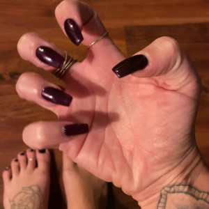 Video by b_findom published on June 12,2023 01:47:00 - BestThots