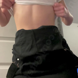 Video by cutefruit18 published on April 1,2023 13:39:00 - BestThots