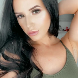 Video by cierrafoxx published on March 31,2023 12:34:00 - BestThots