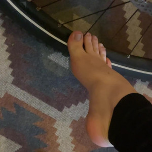 Video by softboyfeetx published on March 8,2023 00:45:00 - BestThots