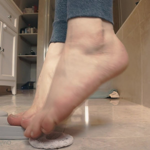 Video by softboyfeetx published on March 26,2023 17:14:00 - BestThots