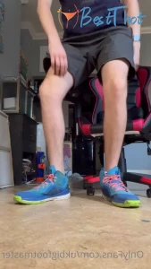 ukbigfootmaster #9704741