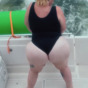 Video by sweetcherrybbw published on June 27,2023 07:55:00 - BestThots