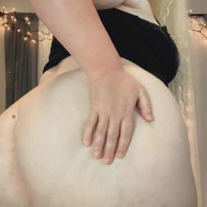 Video by sweetcherrybbw published on August 3,2023 20:44:00 - BestThots