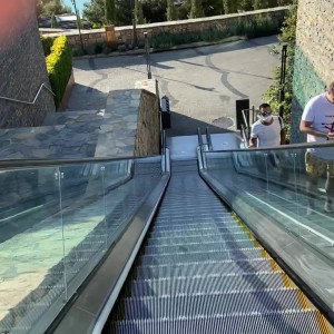 Video by loonascandi published on April 18,2023 00:24:00 - BestThots