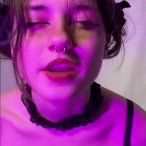 Video by lilmochidoll published on April 19,2023 22:53:00 - BestThots