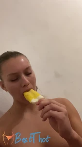 Video by miasplit published on January 17,2025 01:03:32 - BestThots