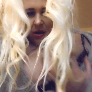 Video by maturesecrets published on April 26,2023 11:27:00 - BestThots