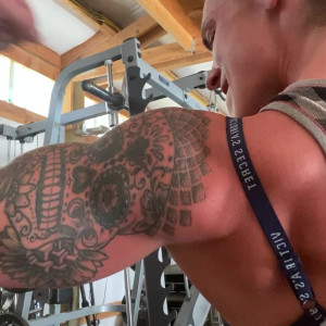 Video by musclemama1113 published on March 19,2023 00:51:00 - BestThots
