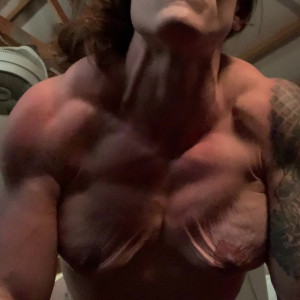 Video by musclemama1113 published on March 27,2023 23:32:00 - BestThots