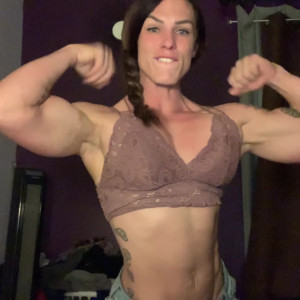 Video by musclemama1113 published on May 30,2023 22:22:00 - BestThots