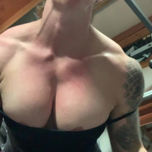 Video by musclemama1113 published on April 27,2023 20:00:00 - BestThots