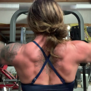 Video by musclemama1113 published on April 25,2023 04:05:00 - BestThots