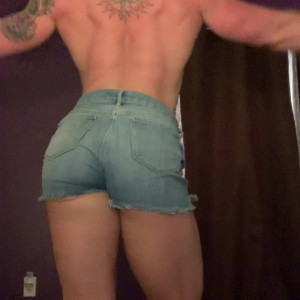 Video by musclemama1113 published on March 7,2023 01:01:00 - BestThots