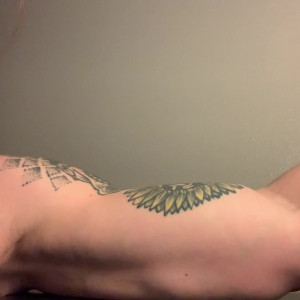 Video by musclemama1113 published on March 22,2023 20:33:00 - BestThots