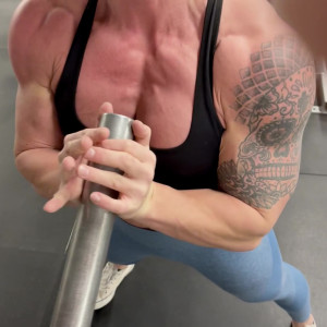 Video by musclemama1113 published on June 2,2023 08:49:00 - BestThots