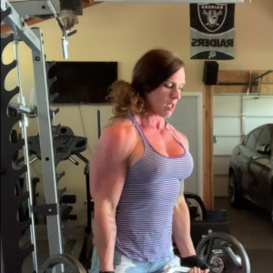 Video by musclemama1113 published on May 3,2023 16:14:00 - BestThots