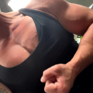 Video by musclemama1113 published on July 17,2023 12:55:00 - BestThots