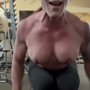 Video by musclemama1113 published on April 20,2023 16:42:00 - BestThots