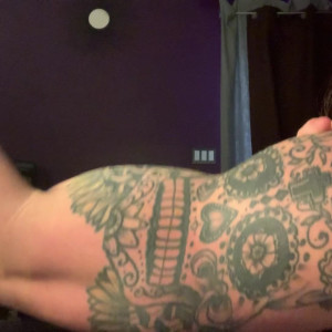Video by musclemama1113 published on July 25,2023 14:54:00 - BestThots