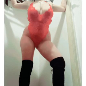 Video by models101 published on April 8,2023 14:25:00 - BestThots