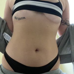 Video by models101 published on July 30,2023 09:14:00 - BestThots