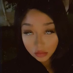 Video by models101 published on April 10,2023 16:12:00 - BestThots