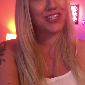 Video by alanaevansxxx published on July 29,2023 00:42:00 - BestThots