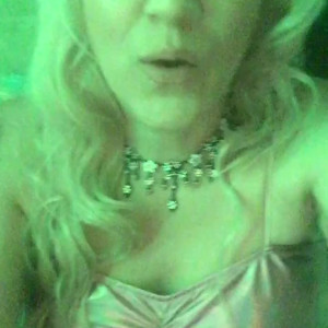Video by alanaevansxxx published on April 3,2023 12:18:00 - BestThots