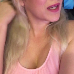 Video by alanaevansxxx published on April 5,2023 07:19:00 - BestThots