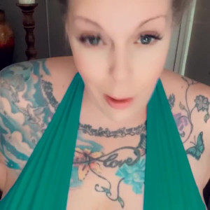 Video by therealvixenval published on April 23,2023 04:52:00 - BestThots