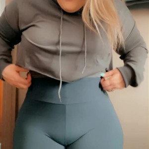 Video by therealvixenval published on April 6,2023 12:30:00 - BestThots