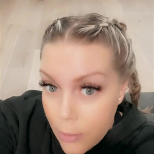 Video by therealvixenval published on April 8,2023 22:57:00 - BestThots